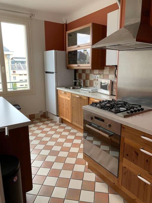 Appart 90M2 Lumineux, Centre, Vue Eglise Penchee Caen Exteriör bild